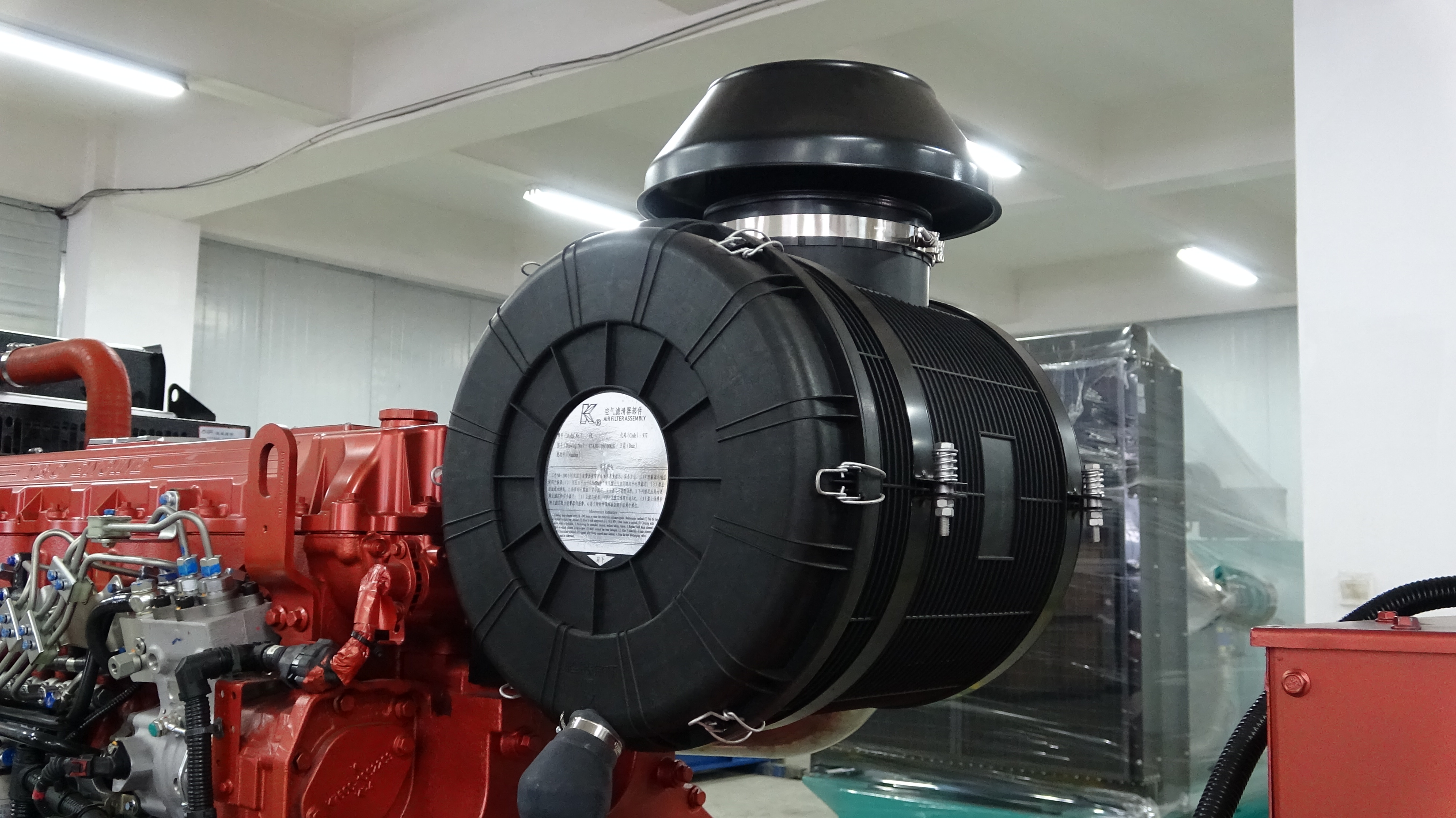 戶外使用的柴油發(fā)電機組空濾器損壞或不安裝空濾器會有什么后果？