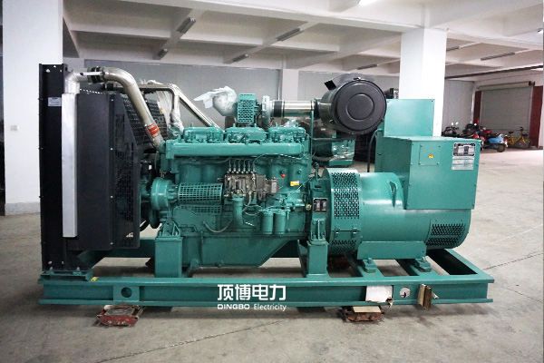 你需要哪一種類型的柴油發(fā)電機(jī)呢？開放式、靜音式還是移動(dòng)拖車式？